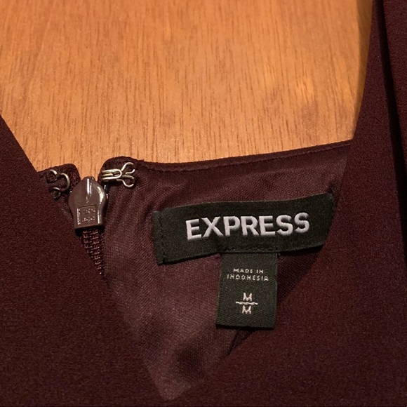 Express dress - Picture 3 of 3